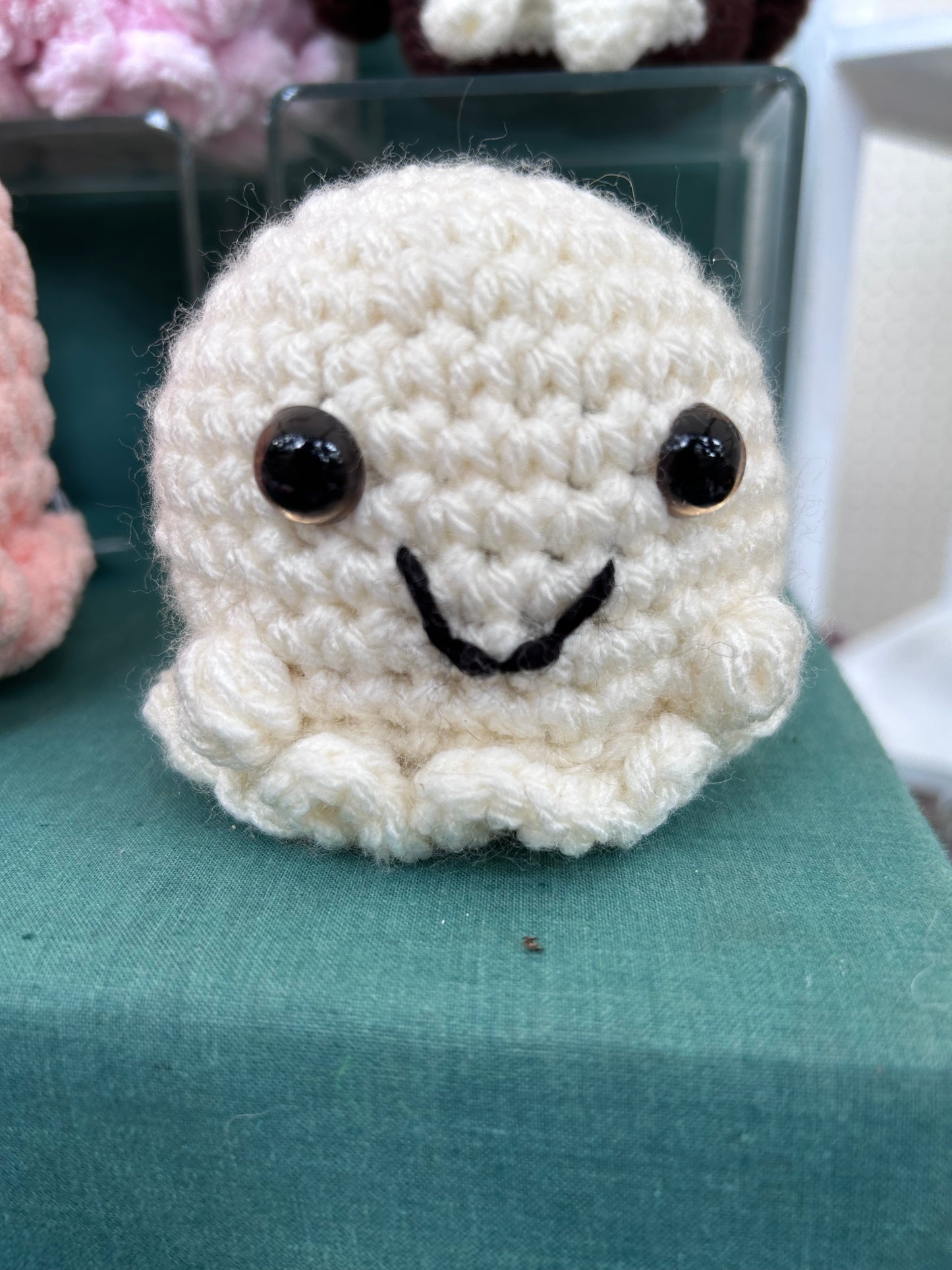 Small Cream Halloween Ghost